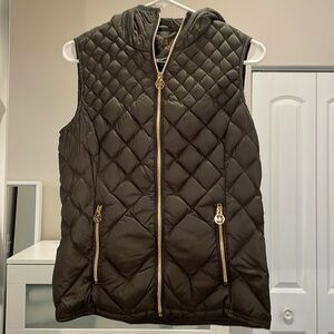 Dark Green, down filled vest w/ hood, Michael Kors, small, gold zippers